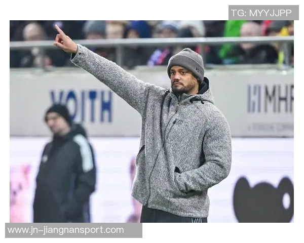 孔帕尼期待通过分析各类情况找到定位球的最佳解决方案